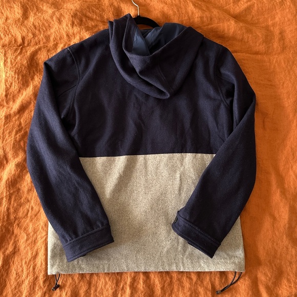 Preppy Qilo Poly-Wool Navy and Gray Colorblock Coach Jacket - Picture 4 of 5
